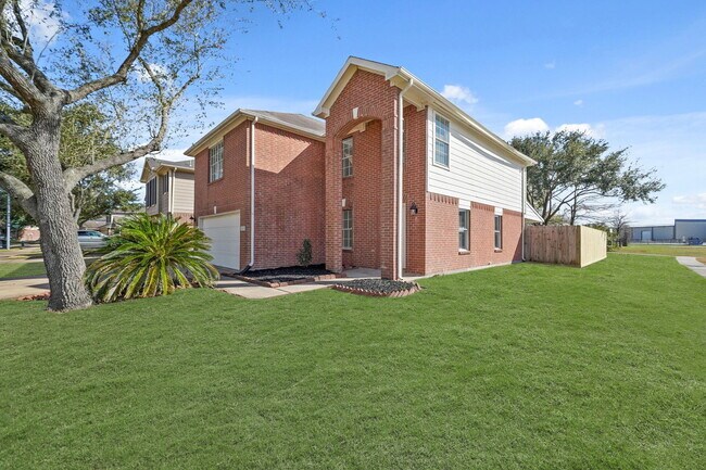 Building Photo - 21619 Knightsbrook Ln