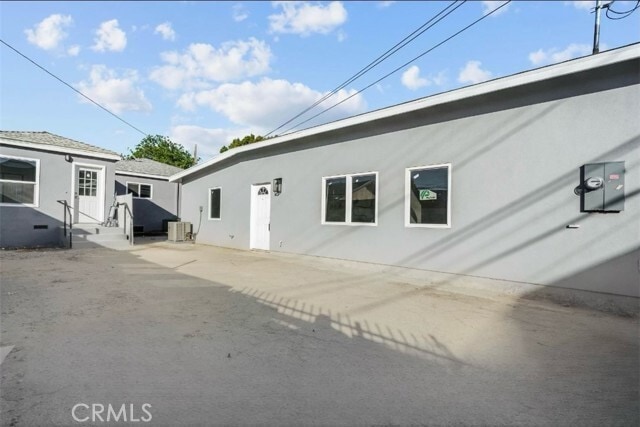 Building Photo - 10318 S Burin Ave