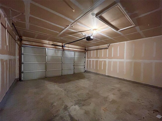 Building Photo - 1212 Sleepytime Trail