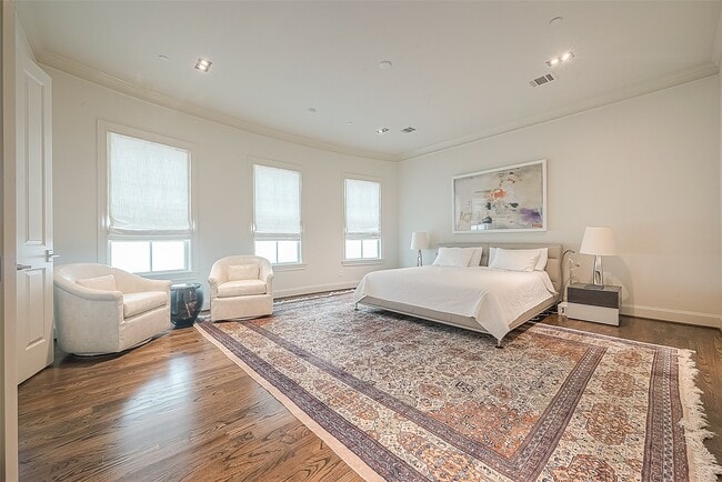 Building Photo - 5416 Jackson St