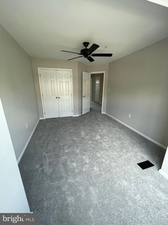 Building Photo - 601 Fawn Cir