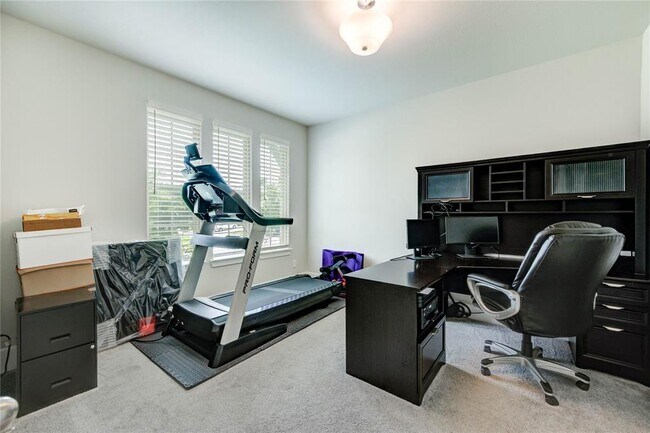 Building Photo - 630 Cibolo Creek Dr
