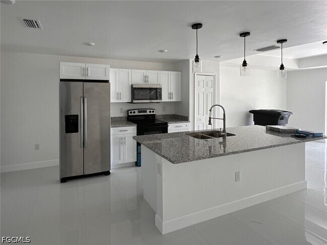 Building Photo - 4788 Nelson Dr
