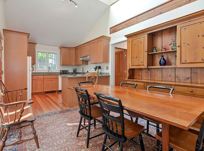 Building Photo - Woodfall
