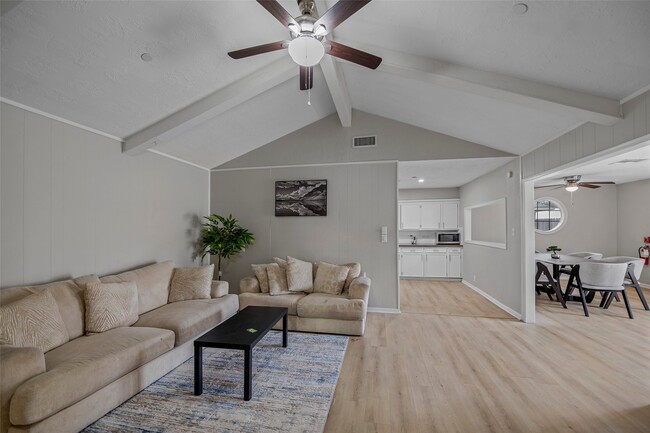 Building Photo - 22114 Merrymount Dr