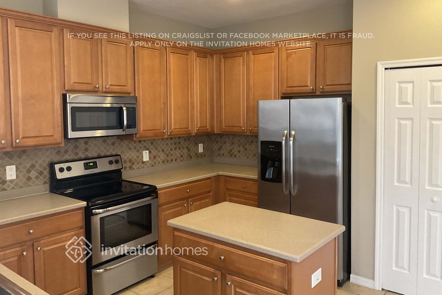 Building Photo - 3947 Stornoway Dr