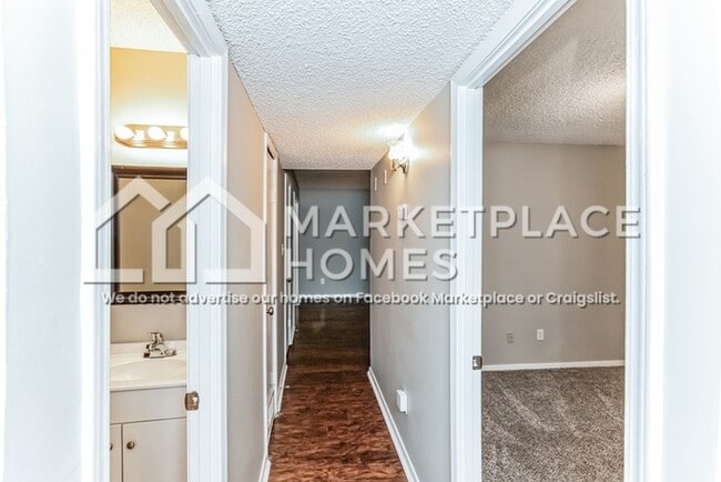 Building Photo - 3668 Barberry St
