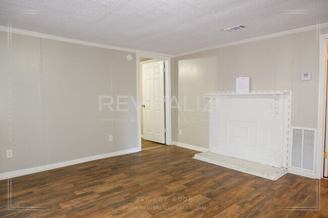 Building Photo - 7846 Roberson St