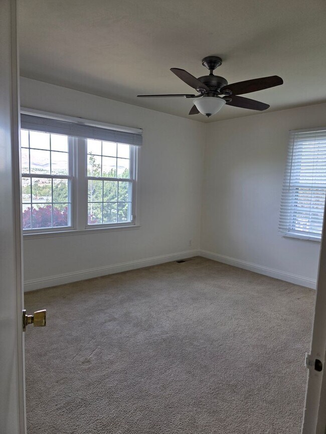 Building Photo - Executive Home with an Executive View