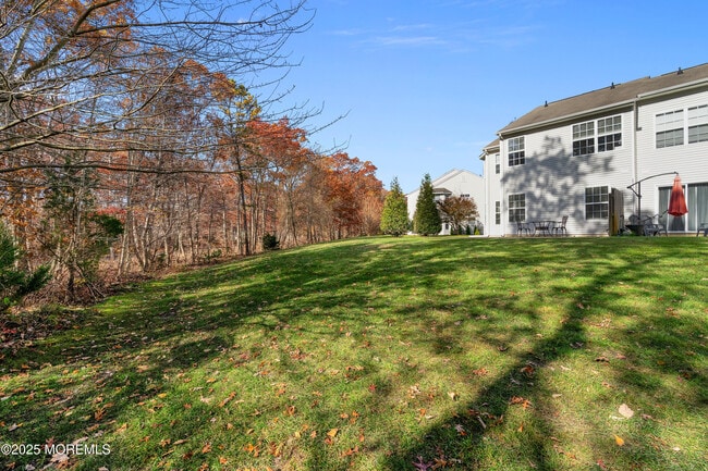 Building Photo - 11 Saratoga Ct