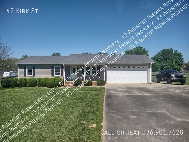 Building Photo - 42 Kirk St