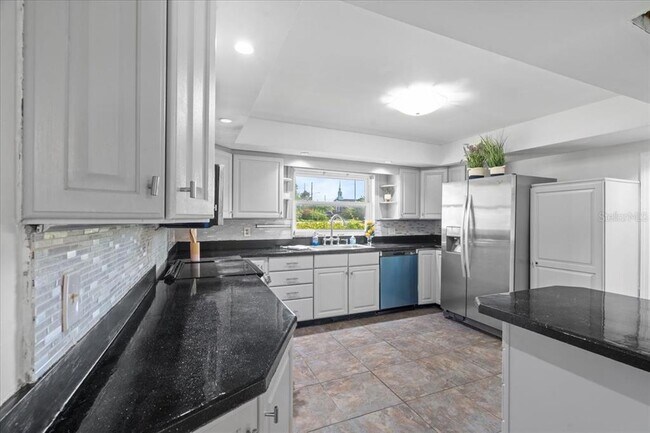 Building Photo - 903 Tomahawk Trail