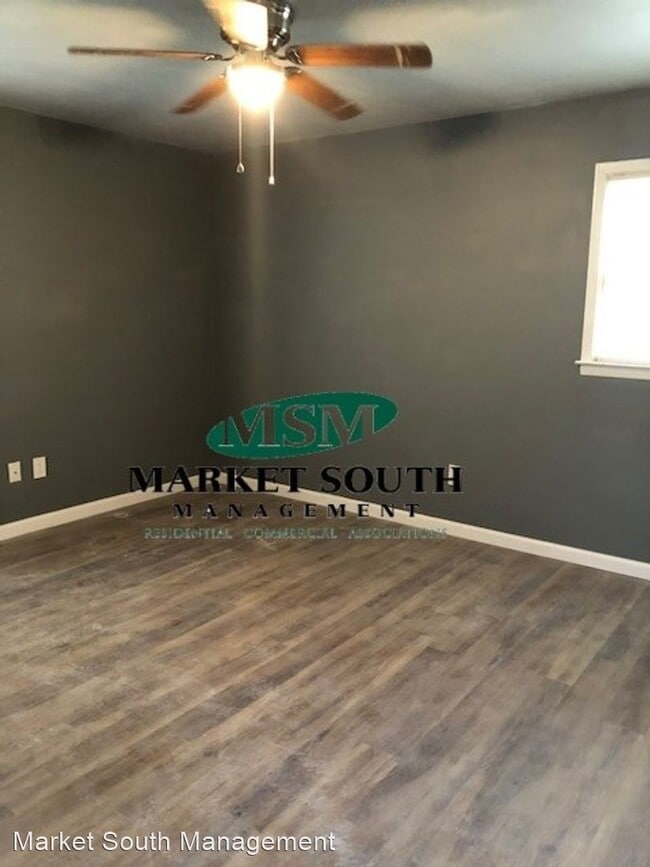 Building Photo - 3 br, 2 bath House - 609 Valleybrook Road