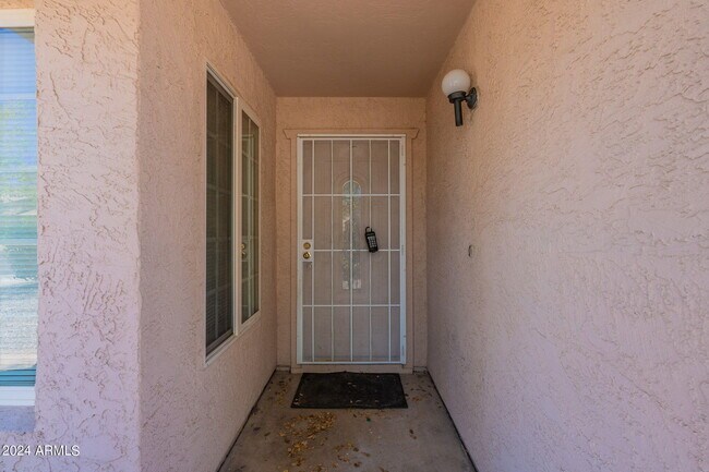 Building Photo - 4315 W Morrow Dr