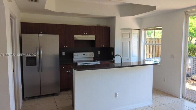 Building Photo - 4960 Windward Way