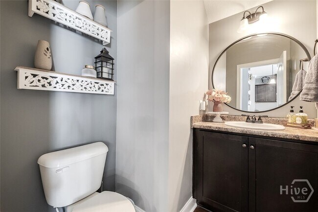 Building Photo - 114 Sams Dr