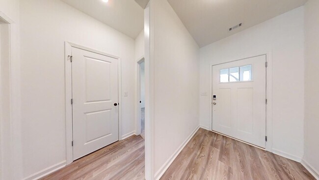 Building Photo - Mimms Trail Subdivision -SUBLEASE MAY 2026-JUNE 2027