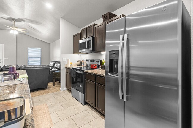 Building Photo - 9407 Ratliff Rdg