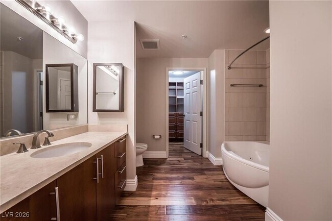 Building Photo - 200 W Sahara Ave