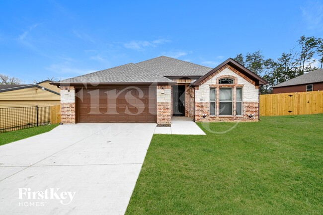 Building Photo - 6014 Kemrock Dr