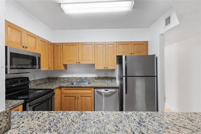 Building Photo - 5102 NW 79th Ave