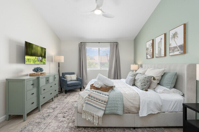 Building Photo - 10401 N 52nd St