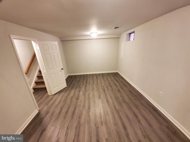Building Photo - 3344 Vineland Pl