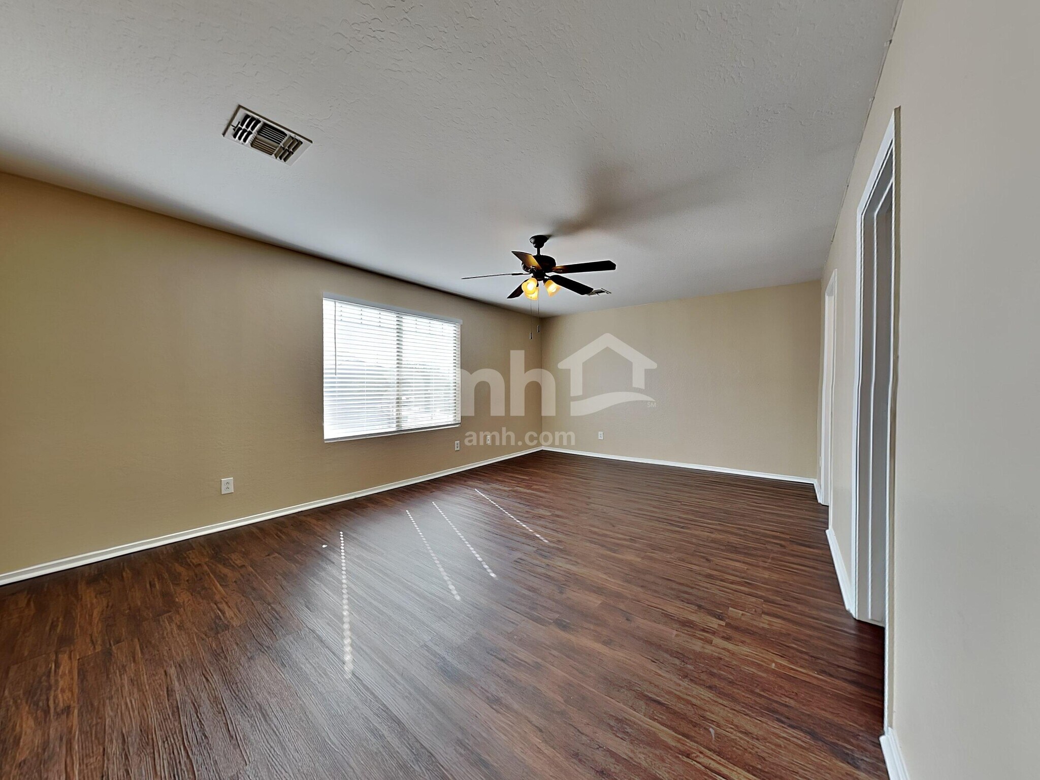 Building Photo - 3250 W Jessica Ln