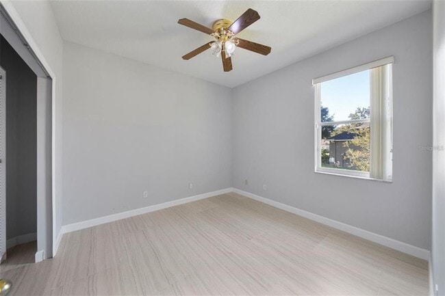 Building Photo - 3434 Bromfield Dr