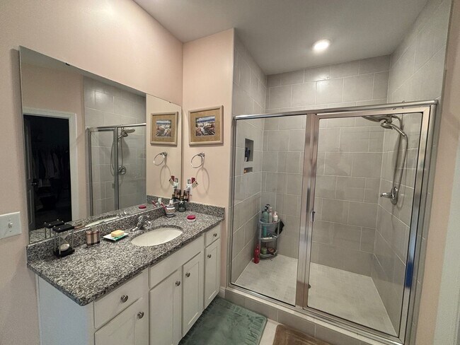 Building Photo - Spacious 4BR Townhome in Mount Pleasant | 2-Car Garage | Built 2020 | 2200 Sq Ft