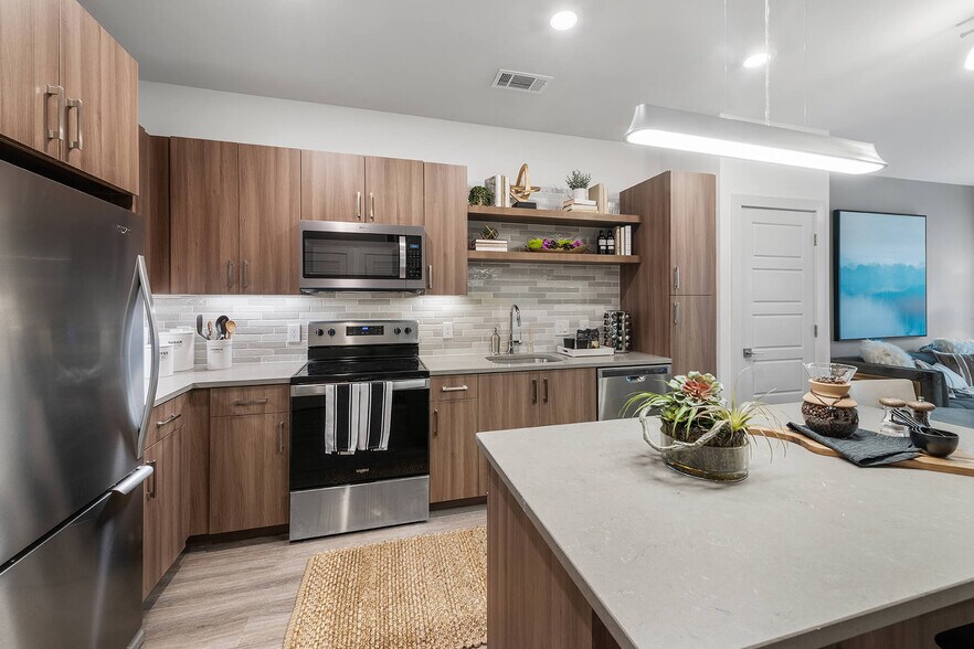 The Ian Apartments 2249 Woodland Grove Pl Herndon VA 20171