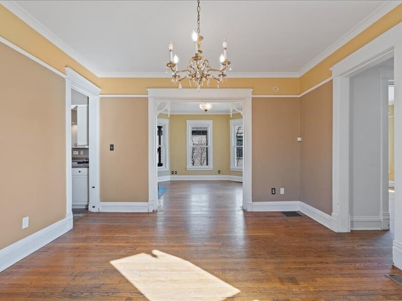 Building Photo - 1517 9th Ave