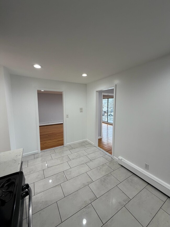 Building Photo - 3586 John F. Kennedy Blvd