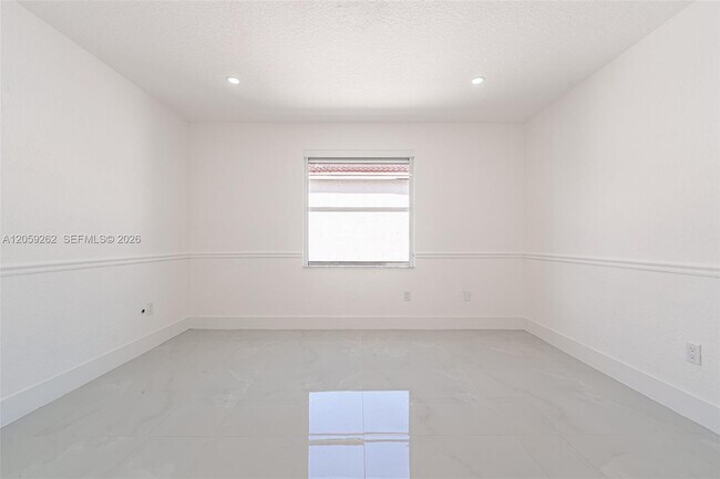Building Photo - 15699 SW 54th Ct