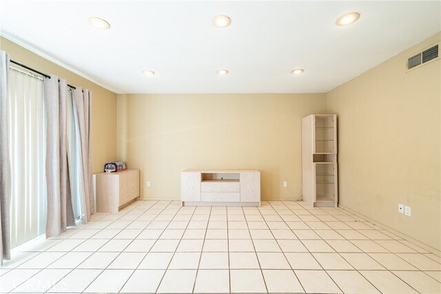 Building Photo - 324 S Palo Cedro Dr