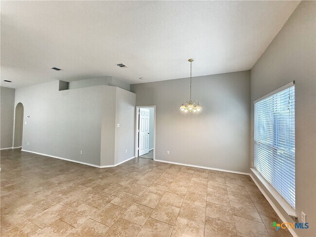 Building Photo - 2254 Hidden Meadow