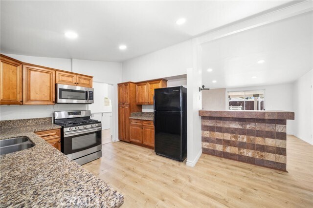 Building Photo - 1610 N Amador Ave