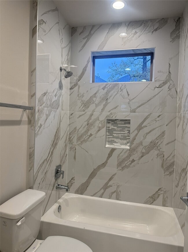 Building Photo - 540 Janisch Rd