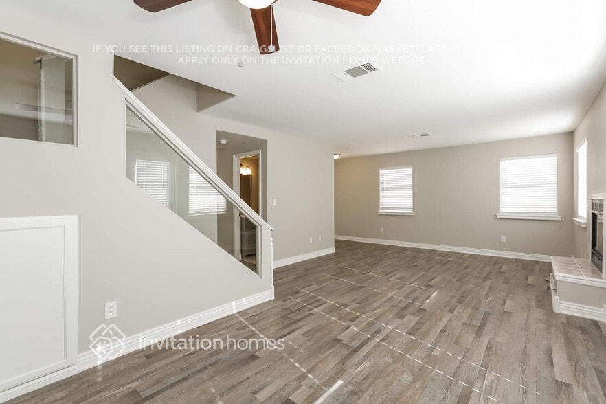 Building Photo - 9173 Sparklewood Ct