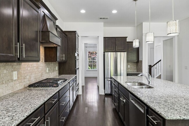 Building Photo - Available now in highly desirable Amelia Park! Beautifully maintained 5-bedroom, 3.5-bath home