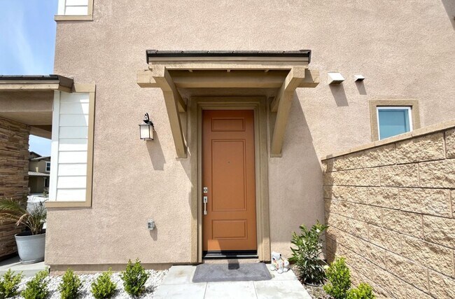 Primary Photo - 16782 Tulip Tree St