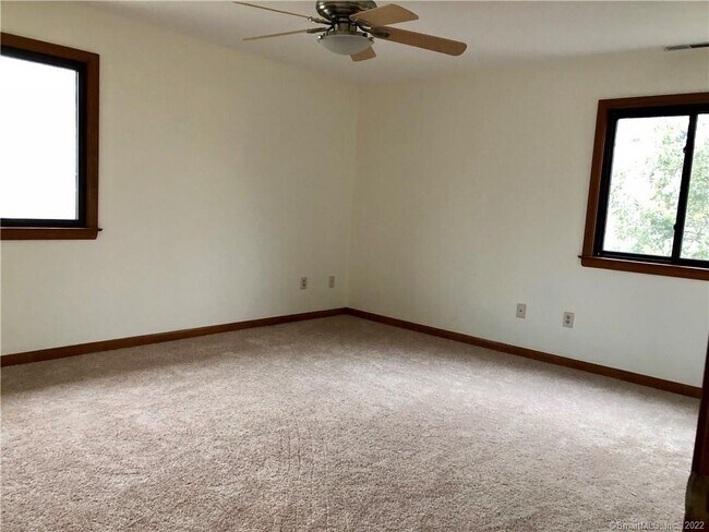Building Photo - 1101 Mill Pond Dr