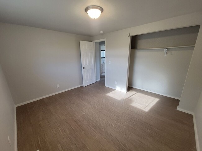 Building Photo - Remodeled 4 Bedroom 2 Bath Home for Rent C...