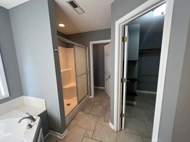 Building Photo - 6770 J J Roberts Dr