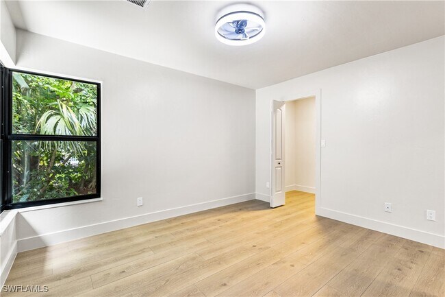 Building Photo - 1911 Princess Ct