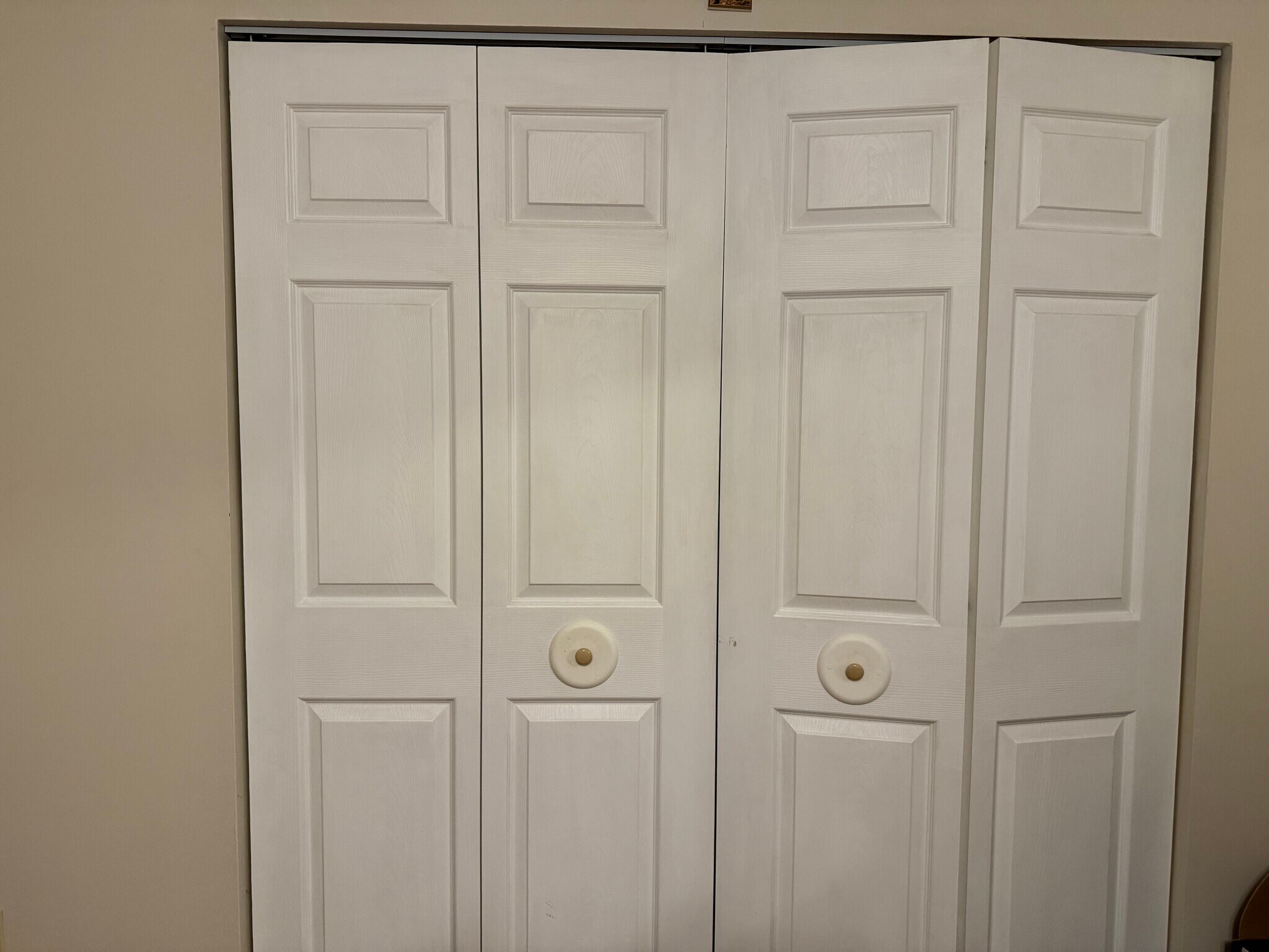 Building Photo - 75 S Las Olas Dr