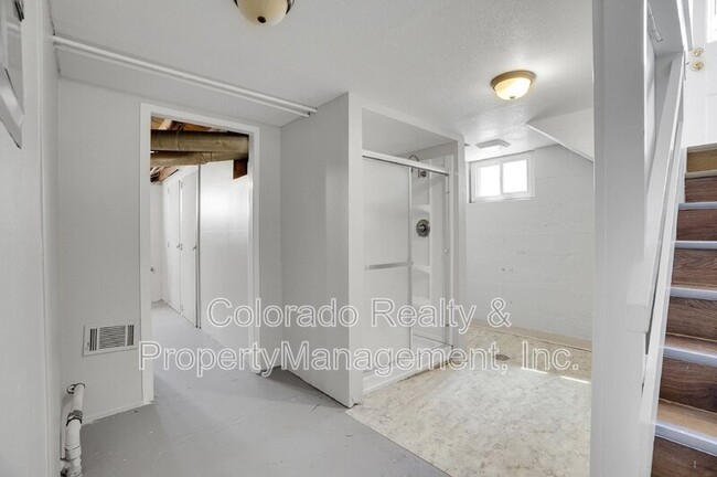 Building Photo - 1405 15th Ave