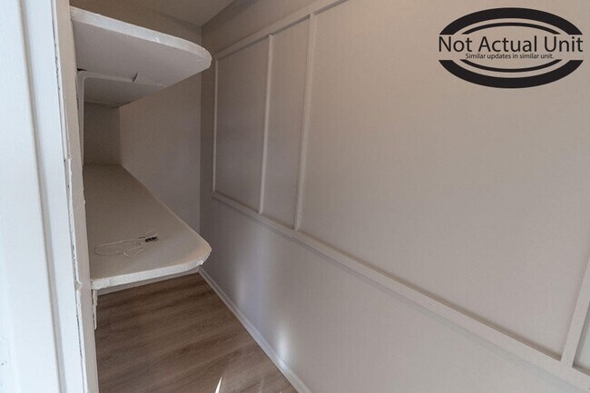 Building Photo - 2904 Leeway Dr