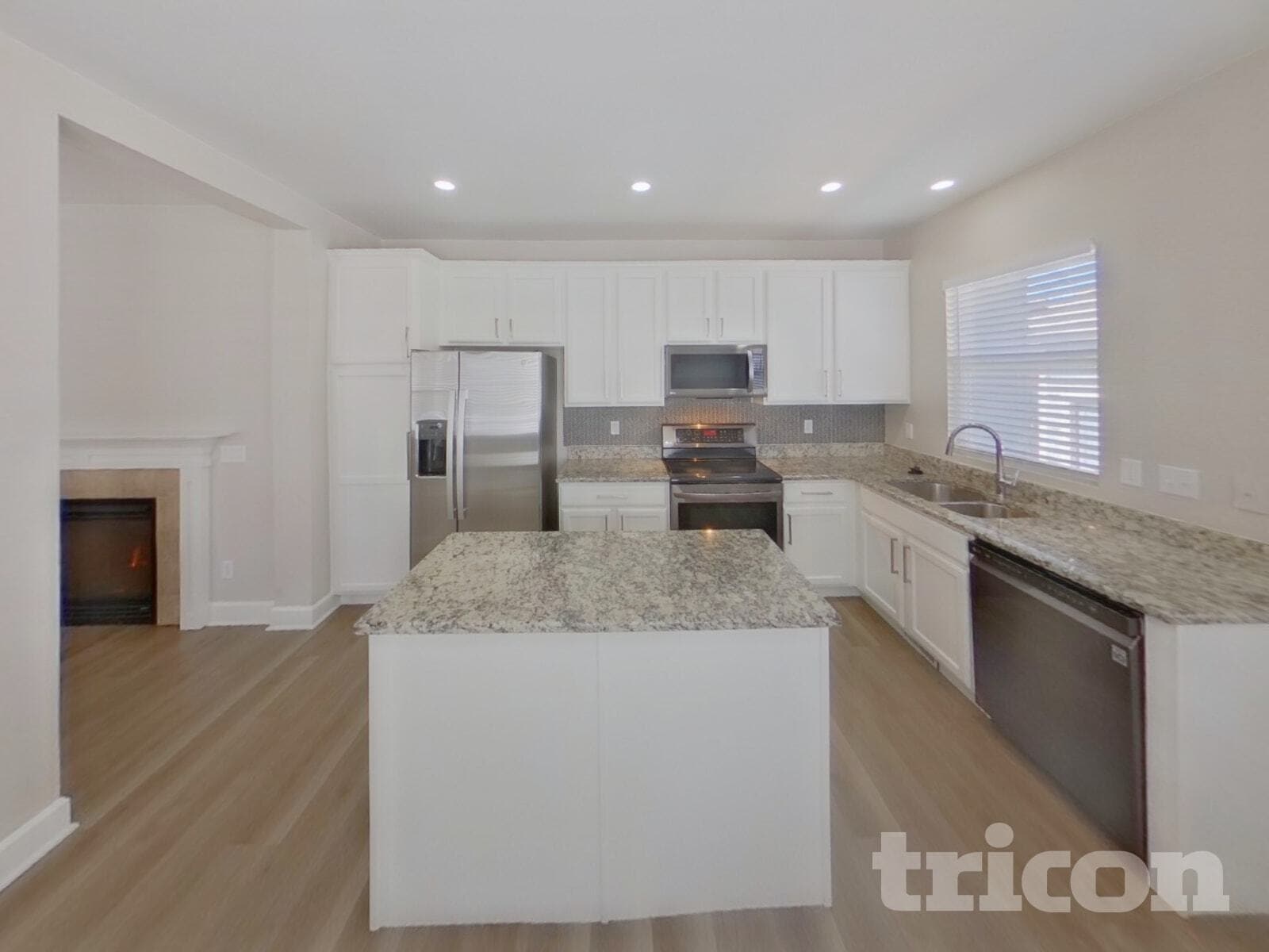 Building Photo - 2290 St Claire Dr