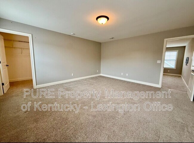 Building Photo - 242 Ikebana Dr